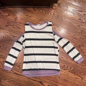 Women’s long sleeve - shoulder cut outs